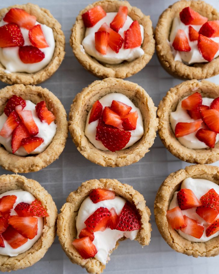 Strawberry shortcake cookie cups.