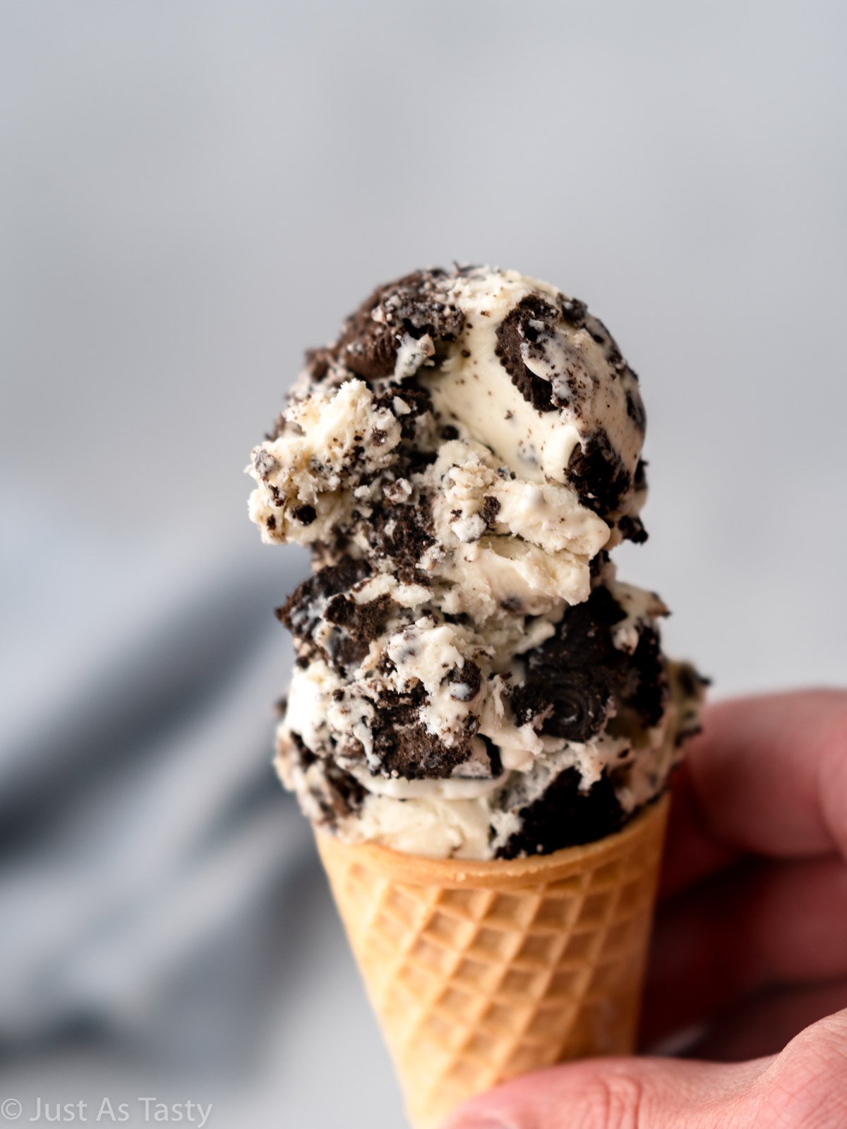 Close-up of a scoop of Oreo ice cream.